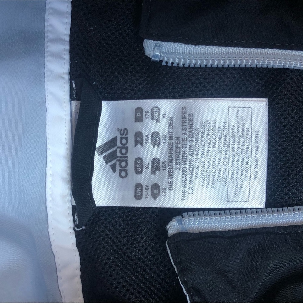 ADIDAS three stripe black lightweight track jacket - Picture 6 of 6